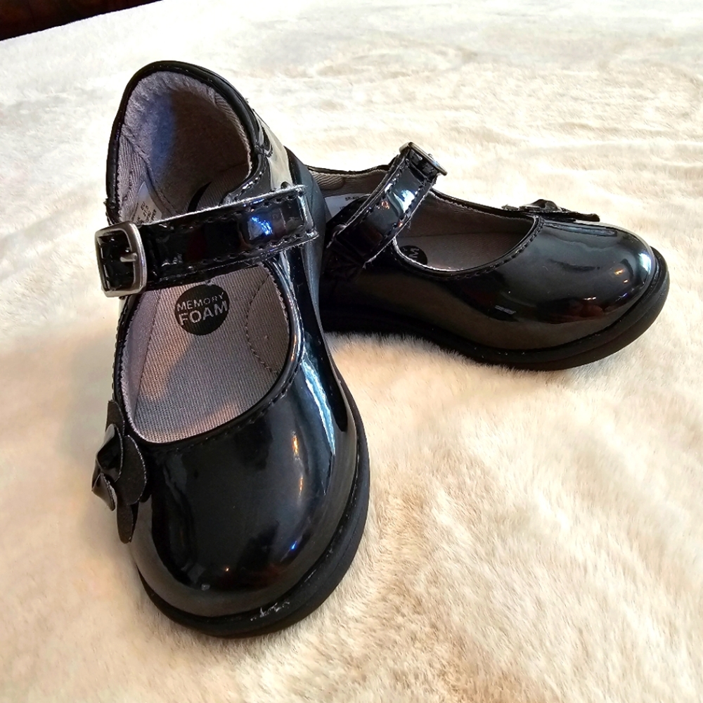 Stride Rite toddler 5.5 patent black shoes